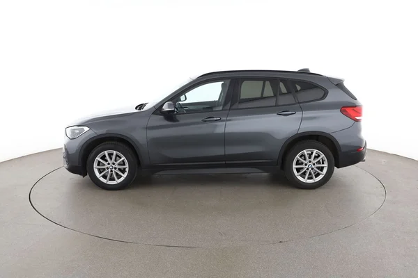 BMW X1 (2021) — foto 9 van 16