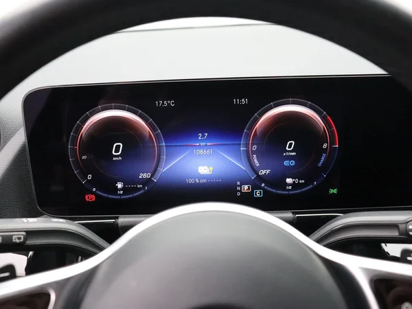 Mercedes-Benz GLA (2023) — foto 24 van 24