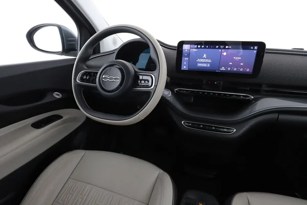Fiat 500e (2022) — foto 4 van 16