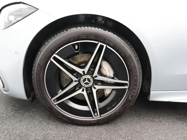 Mercedes-Benz C-Klasse (2025) — foto 19 van 21