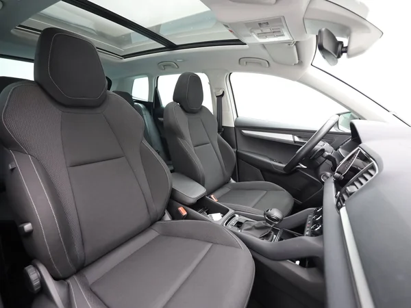 SKODA Karoq (2024) — foto 7 van 20