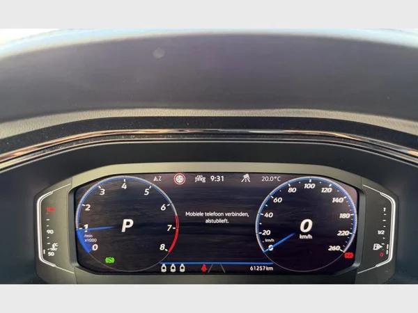 Volkswagen T-Roc (2023) — foto 16 van 29