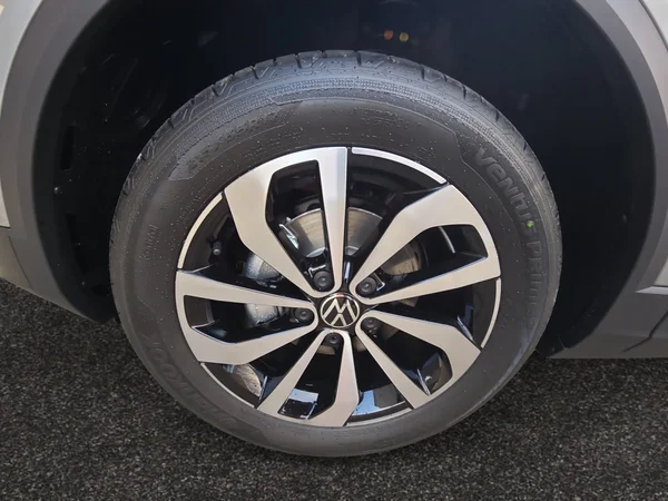 VOLKSWAGEN T-Roc (2025) — foto 10 van 24