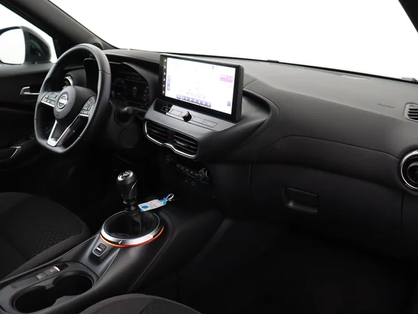 NISSAN Juke (2024) — foto 3 van 27
