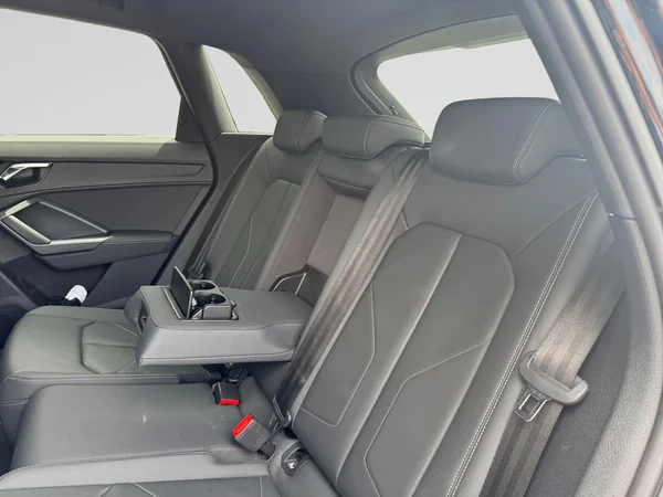 AUDI Q3 Dsl (2021) — foto 10 van 24