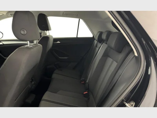 Volkswagen T-Roc (2024) — foto 6 van 21