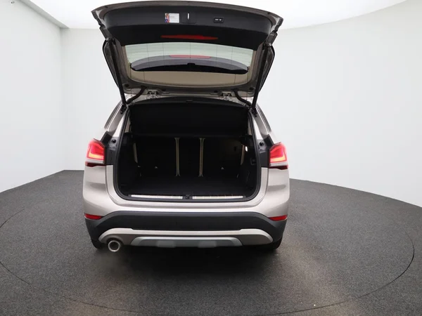 BMW X1 (2021) — foto 3 van 47
