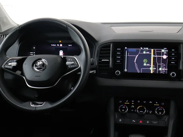 SKODA Karoq (2024) — foto 17 van 19