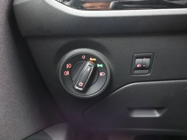 SEAT Leon (2017) — foto 20 van 27