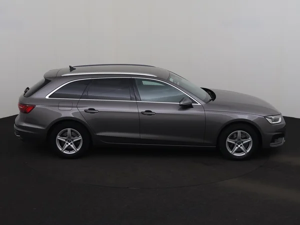 AUDI A4 (2021) — foto 26 van 30