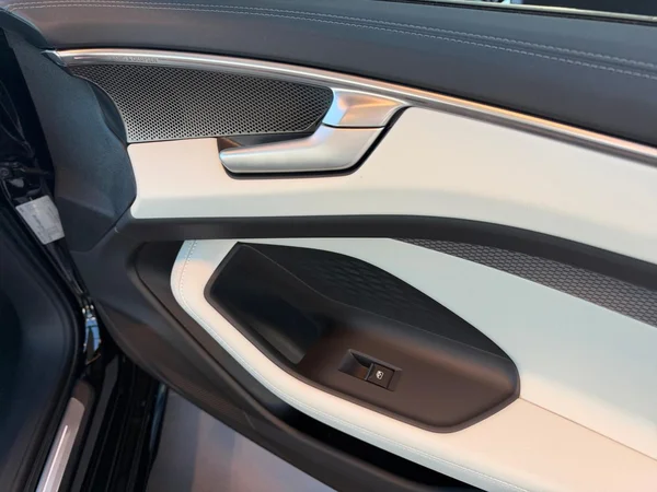 AUDI A6 Avant Dsl (2026) — foto 9 van 24
