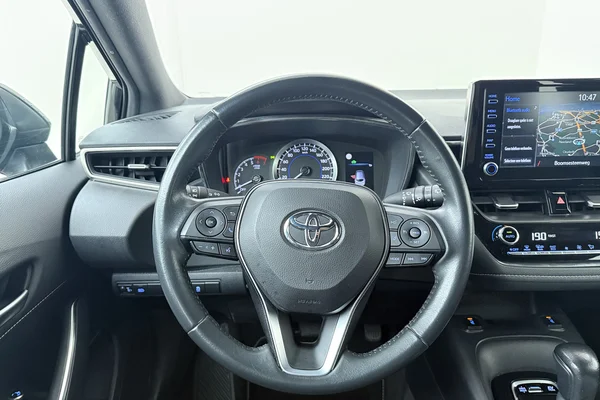 Toyota Corolla SW Hybrid (HEV) (2022) — foto 2 van 21