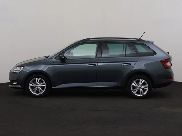 SKODA Fabia (2021) — foto 12 van 25