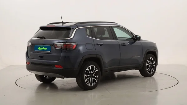 Jeep Compass (2023) — foto 18 van 22