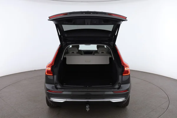 Volvo XC60 (2021) — foto 7 van 16