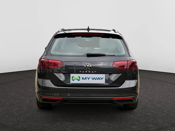 VOLKSWAGEN Passat Variant (2021) — foto 19 van 24