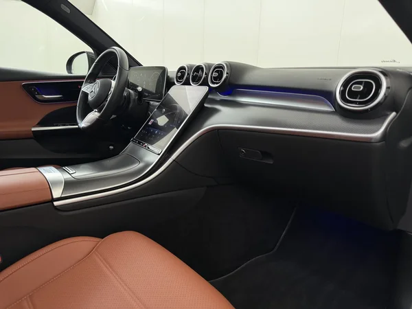 MERCEDES C 220 (2022) — foto 3 van 31