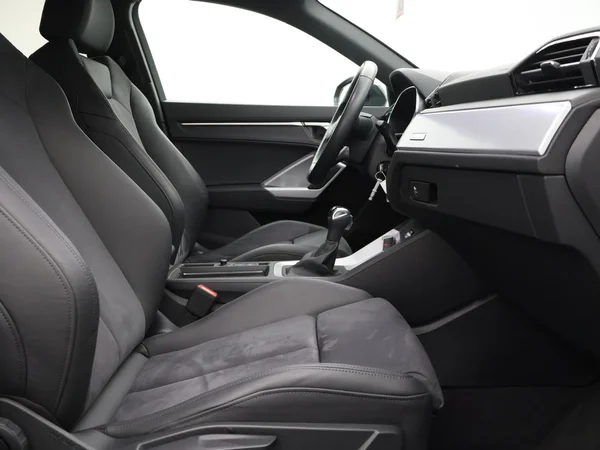 AUDI Q3 Sportback PHEV (2024) — foto 21 van 29