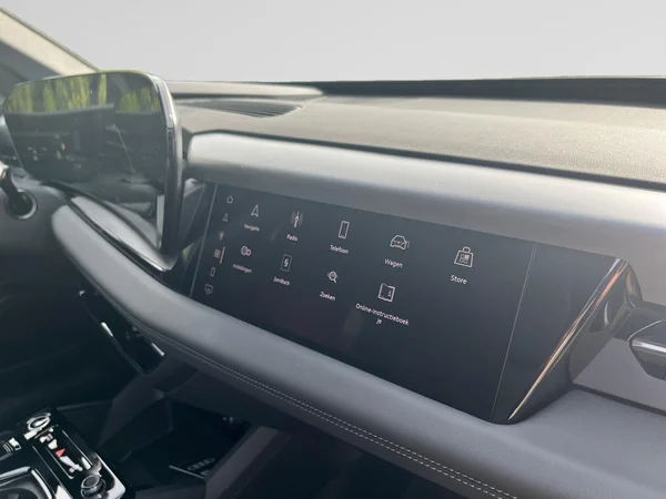 AUDI Q6 e-tron (2026) — foto 2 van 24