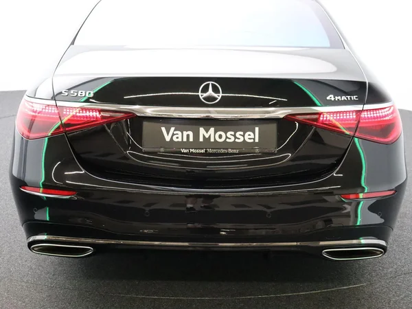 Mercedes-Benz S-Klasse (2024) — foto 26 van 38