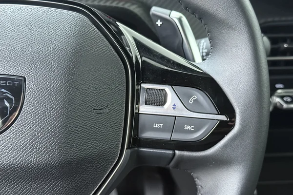 Peugeot 2008 (2025) — foto 6 van 16