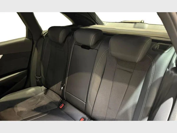 Audi A4 Avant (2024) — foto 2 van 29