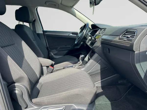 VOLKSWAGEN Tiguan Allspace (2023) — foto 3 van 18