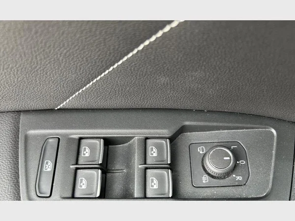 Volkswagen Tiguan (2023) — foto 31 van 39