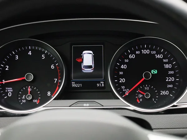 Volkswagen Passat (2023) — foto 41 van 42