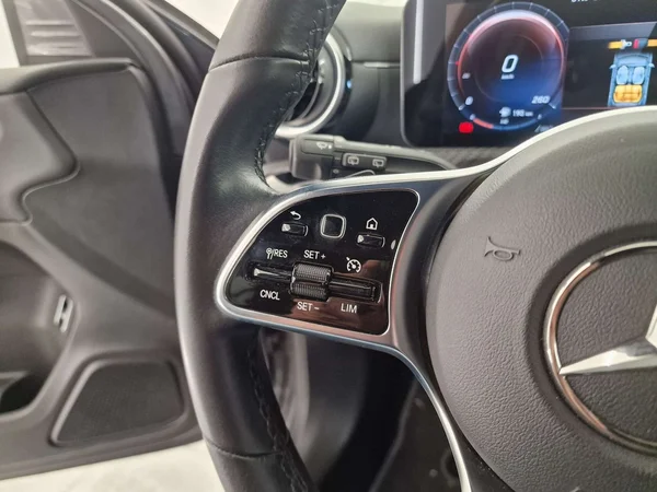Mercedes-Benz A-Klasse (2023) — foto 3 van 16