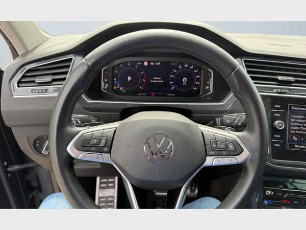 Volkswagen Tiguan (2021) — foto 26 van 27
