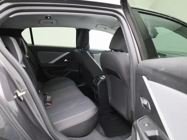 Opel Astra (2023) — foto 22 van 37