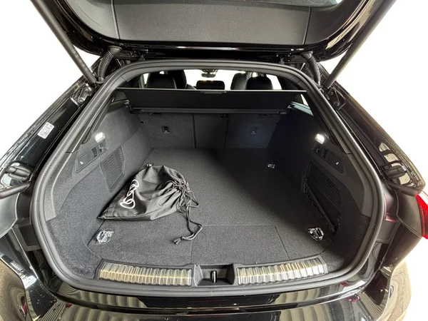 AUDI A5 Avant e-hybrid (PHEV) (2026) — foto 14 van 24