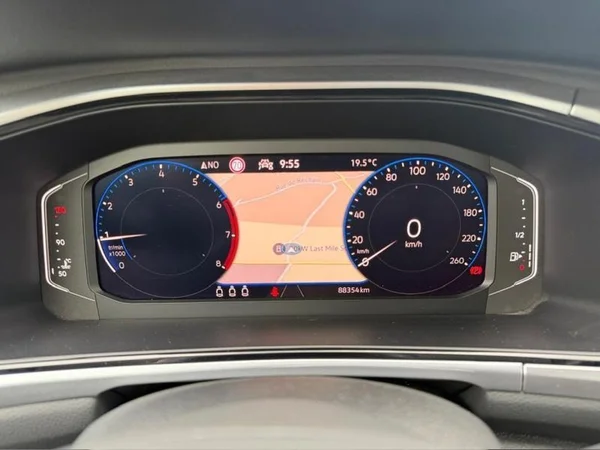 VOLKSWAGEN T-Roc (2023) — foto 8 van 25