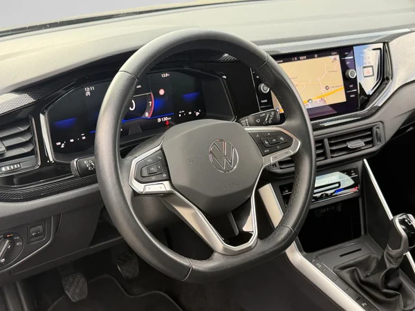 VOLKSWAGEN Polo (2023) — foto 20 van 20