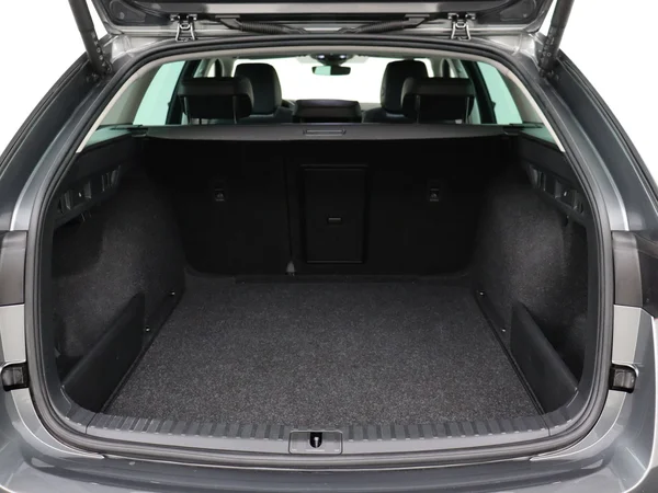 SKODA Octavia Combi (2024) — foto 7 van 20