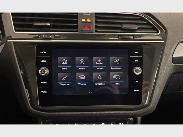 Volkswagen Tiguan (2019) — foto 5 van 24