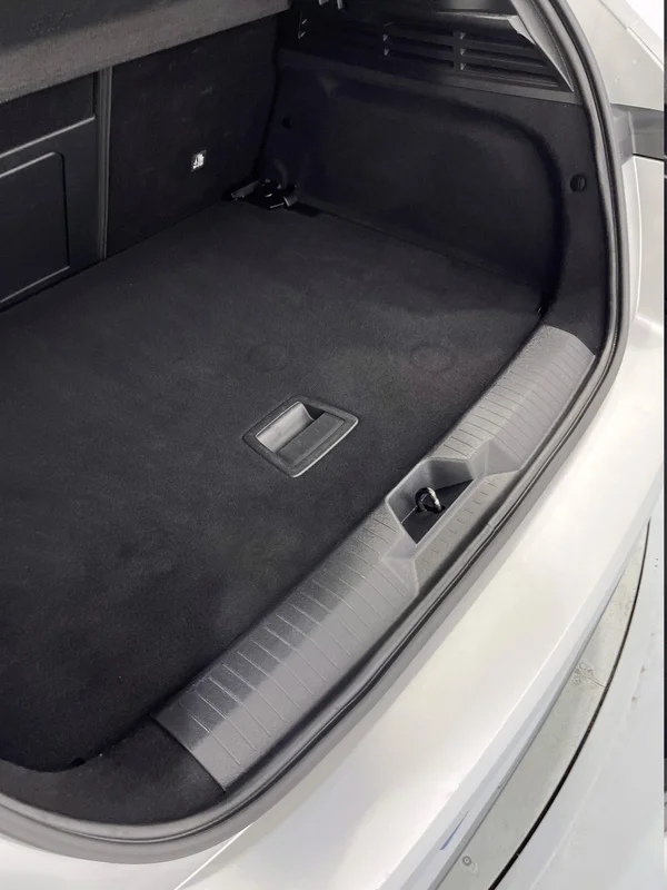 Opel Astra (2023) — foto 58 van 61
