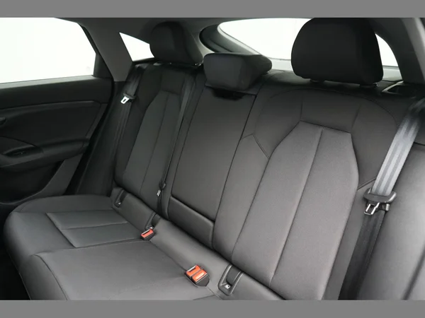 AUDI Q6 Sportback e-tron (2025) — foto 17 van 32