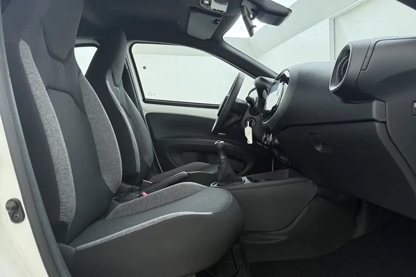 Toyota Aygo X (2025) — foto 14 van 16