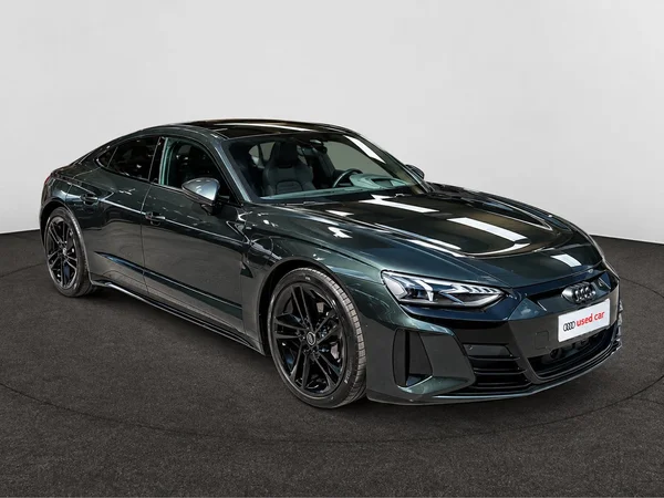 AUDI E-tron GT (2023) — foto 17 van 23