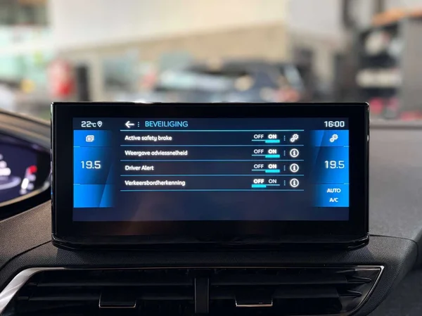 Peugeot 5008 (2023) — foto 4 van 22
