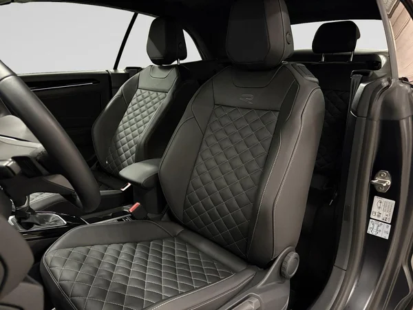 VOLKSWAGEN T-Roc Cabriolet (2025) — foto 5 van 16