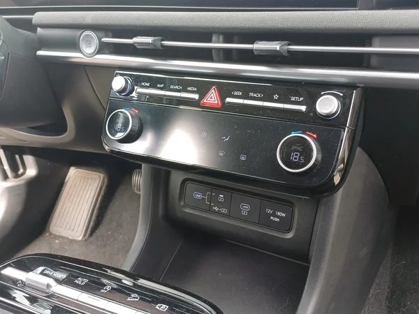 Hyundai Tucson (2025) — foto 6 van 16