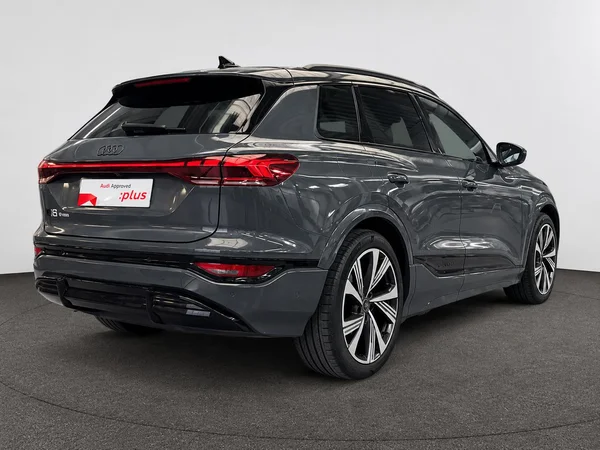 AUDI Q6 e-tron (2026) — foto 7 van 14