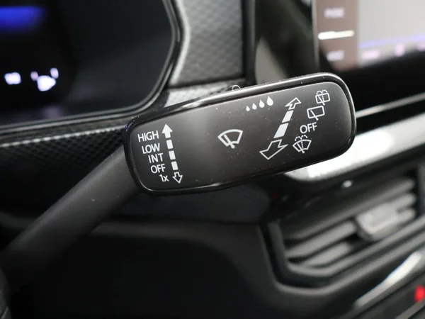 Volkswagen T-Cross (2025) — foto 8 van 27