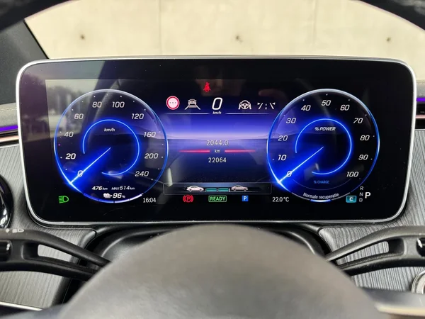 Mercedes-Benz EQE (2025) — foto 6 van 24