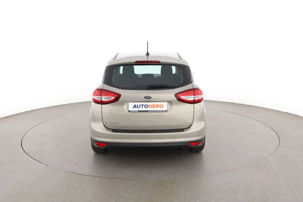 Ford C-Max (2018) — foto 11 van 16
