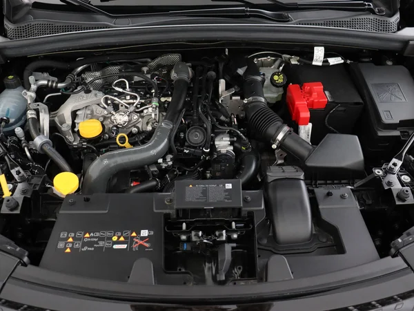 RENAULT Captur (2025) — foto 6 van 25