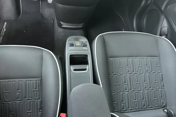 Fiat E-500 (2023) — foto 4 van 16